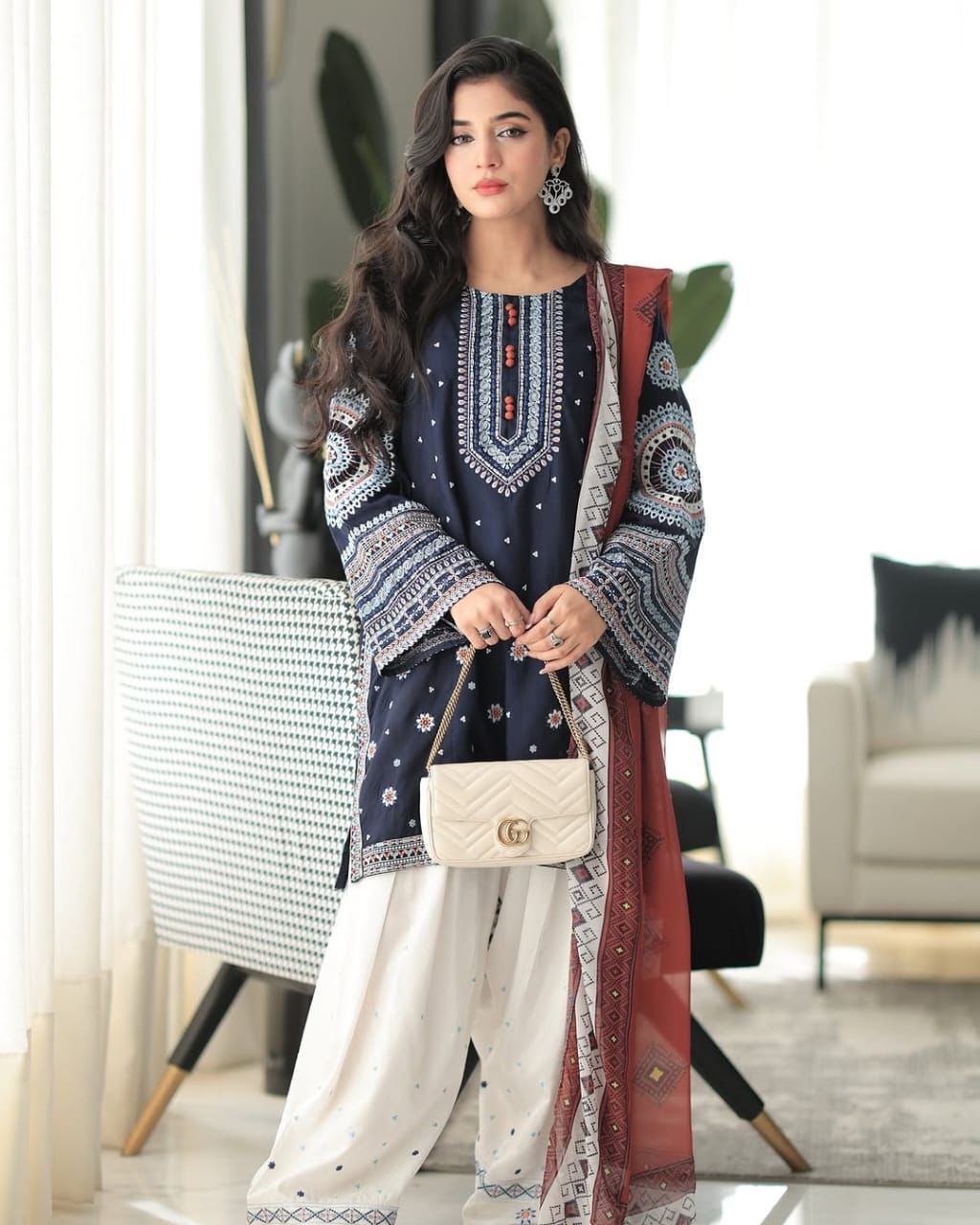 Jazmin Winter Collection 2025 – 3PC Premium Air-Jet Dhanak Embroidered Suit with Digital Printed Pashmina Wool Shawl