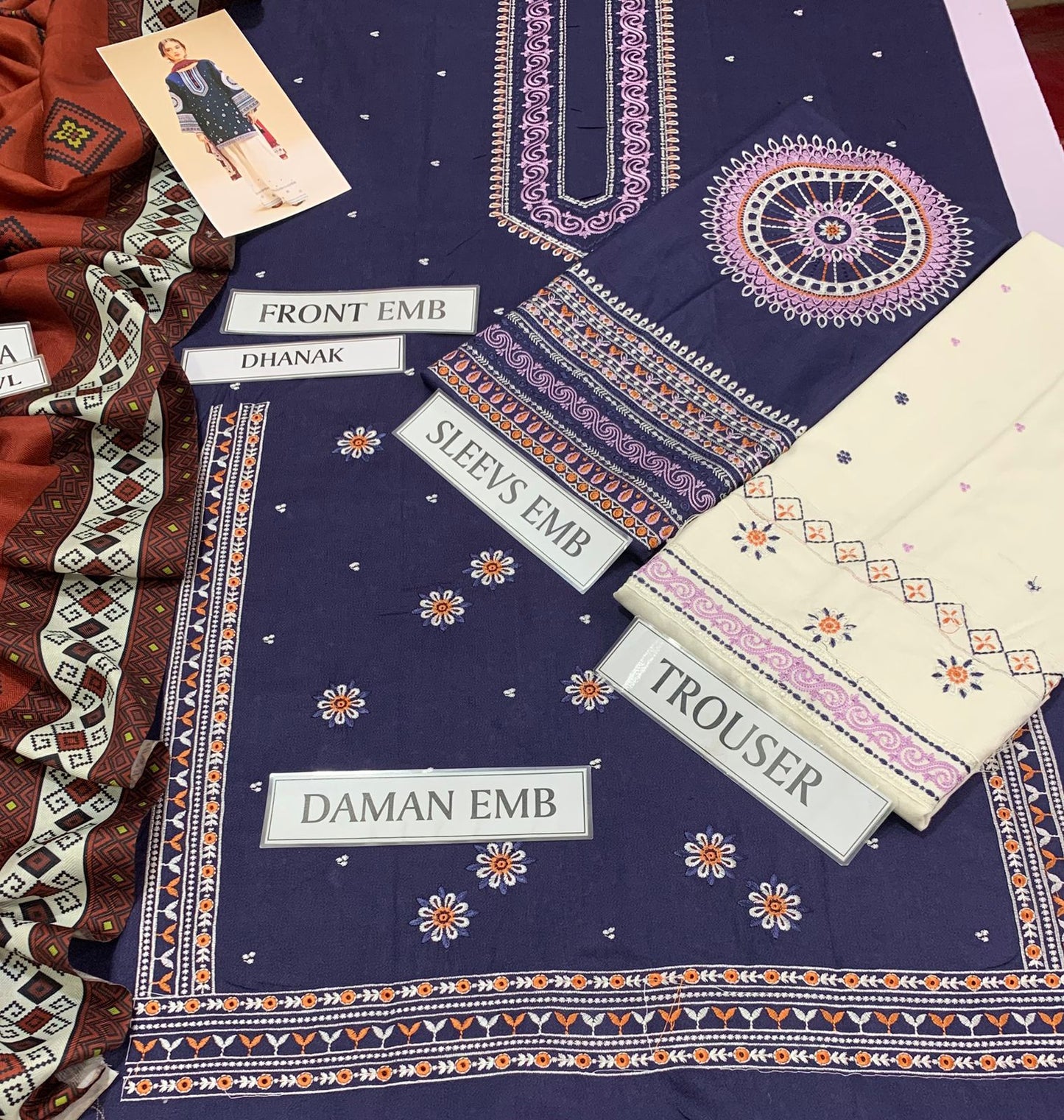 Jazmin Winter Collection 2025 – 3PC Premium Air-Jet Dhanak Embroidered Suit with Digital Printed Pashmina Wool Shawl