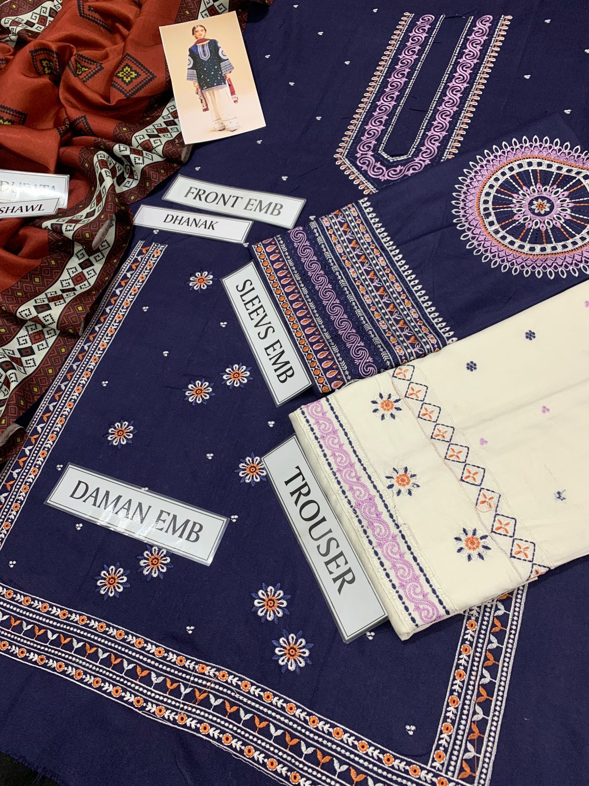 Jazmin Winter Collection 2025 – 3PC Premium Air-Jet Dhanak Embroidered Suit with Digital Printed Pashmina Wool Shawl
