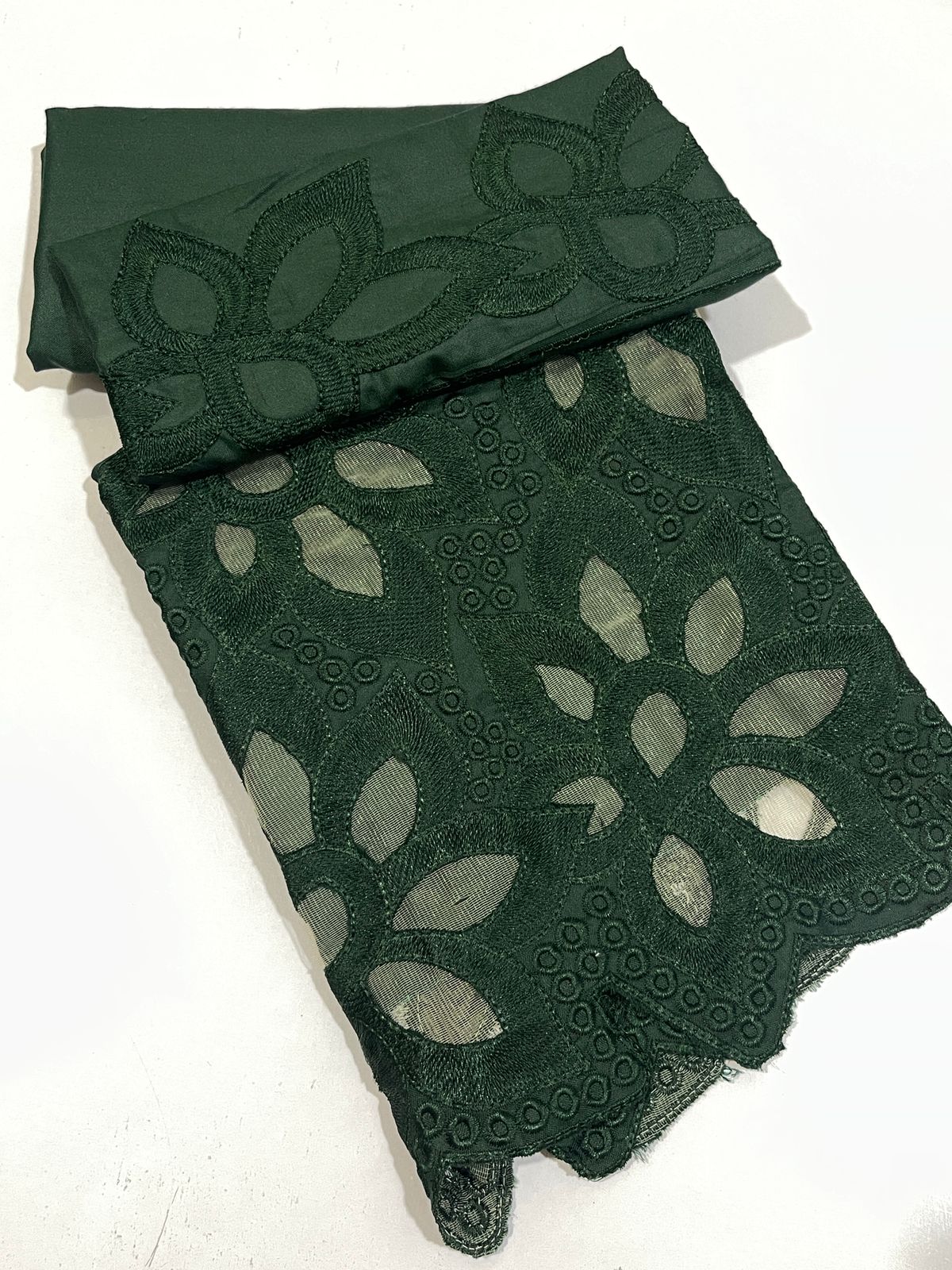 Tawakal Winter Collection 2025 | 2PC Dhanak Embroidered Suit – Shirt & Trouser