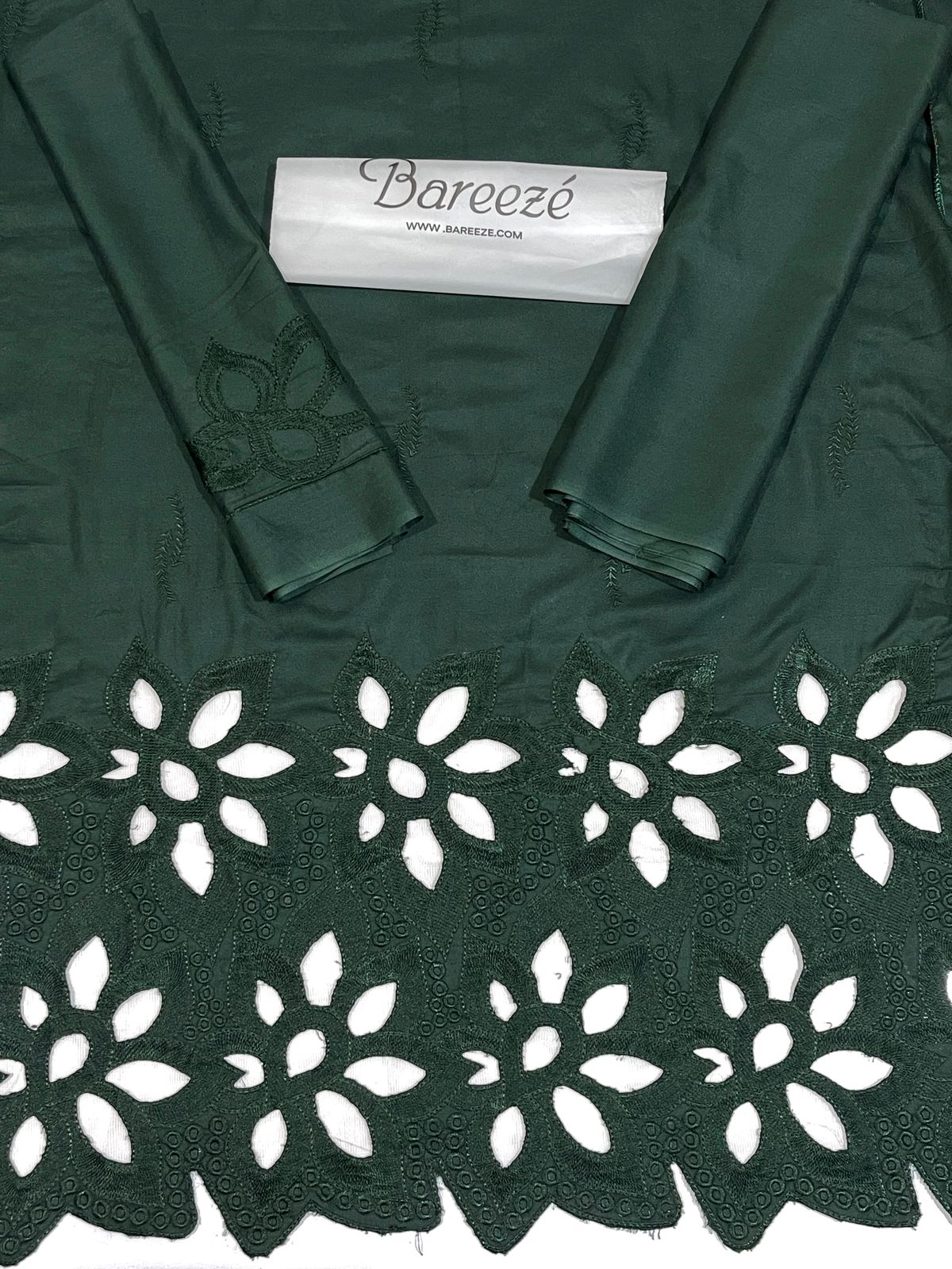 Tawakal Winter Collection 2025 | 2PC Dhanak Embroidered Suit – Shirt & Trouser