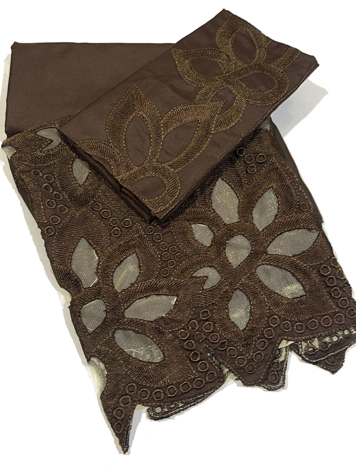 Tawakal Winter Collection 2025 | 2PC Dhanak Embroidered Suit – Shirt & Trouser